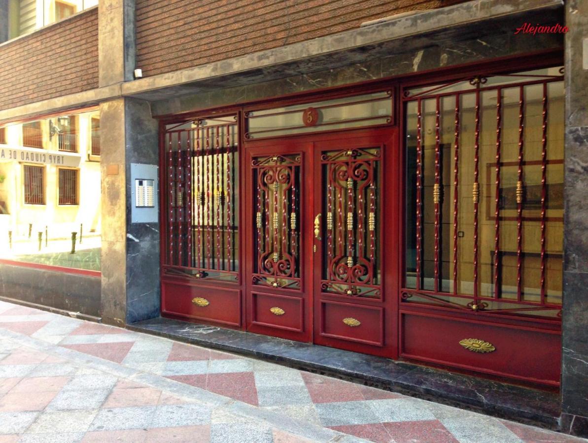 Alexander Apartments Alicante Luaran gambar