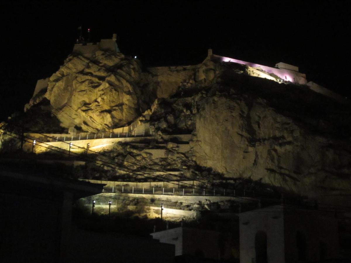 Alexander Apartments Alicante Luaran gambar